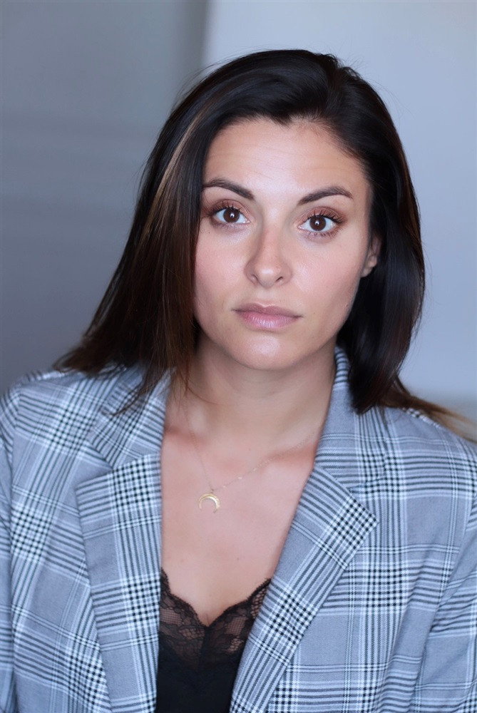 Noémie Bousquainaud as Eva in Mextoys (aucun rapport avec les Mexicains)