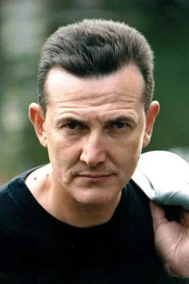 Tadeusz Szymków as ksiądz in Męczeństwo Mariana