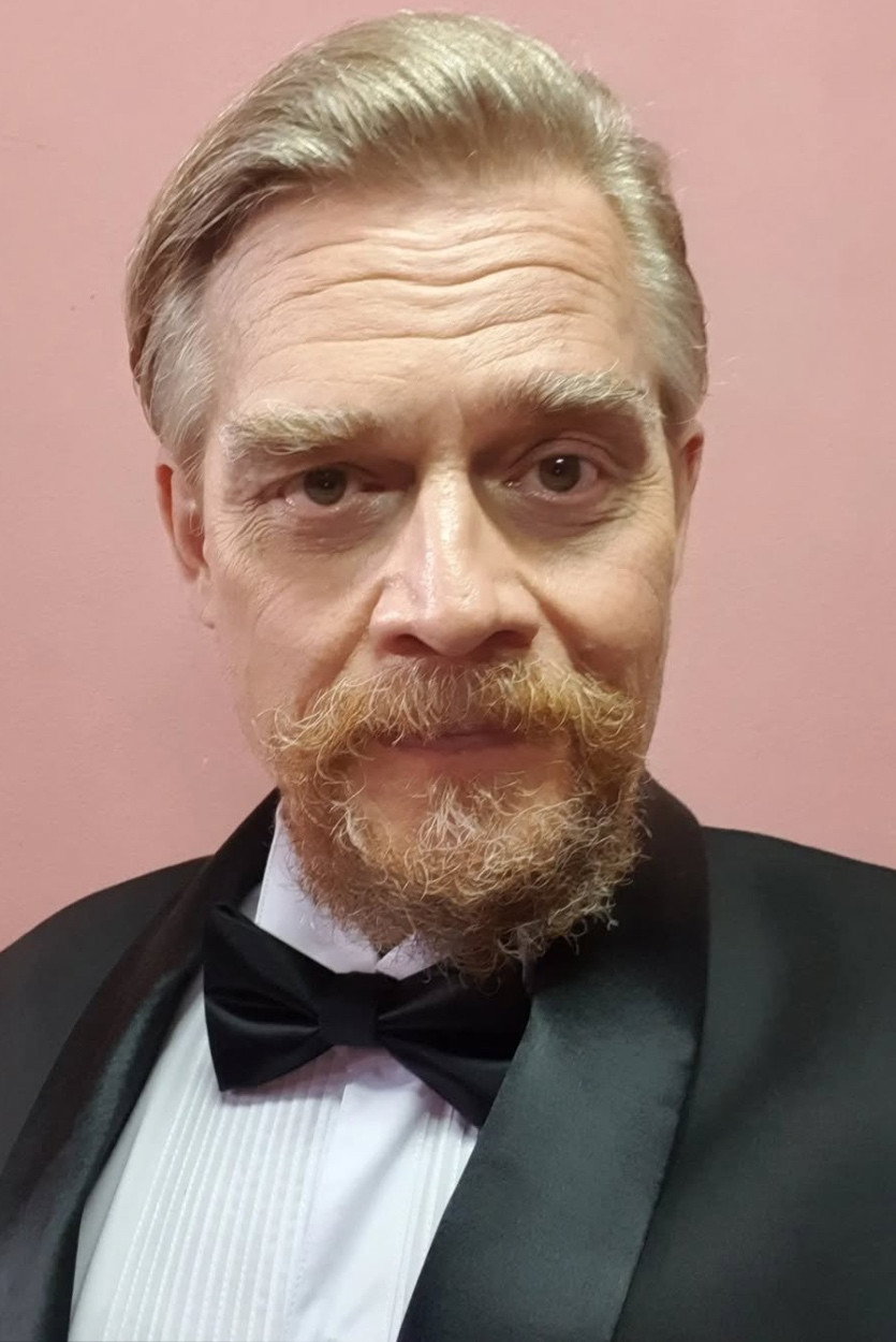 Heinz K. Krattiger as Capitán Busch in Death of a Comedian