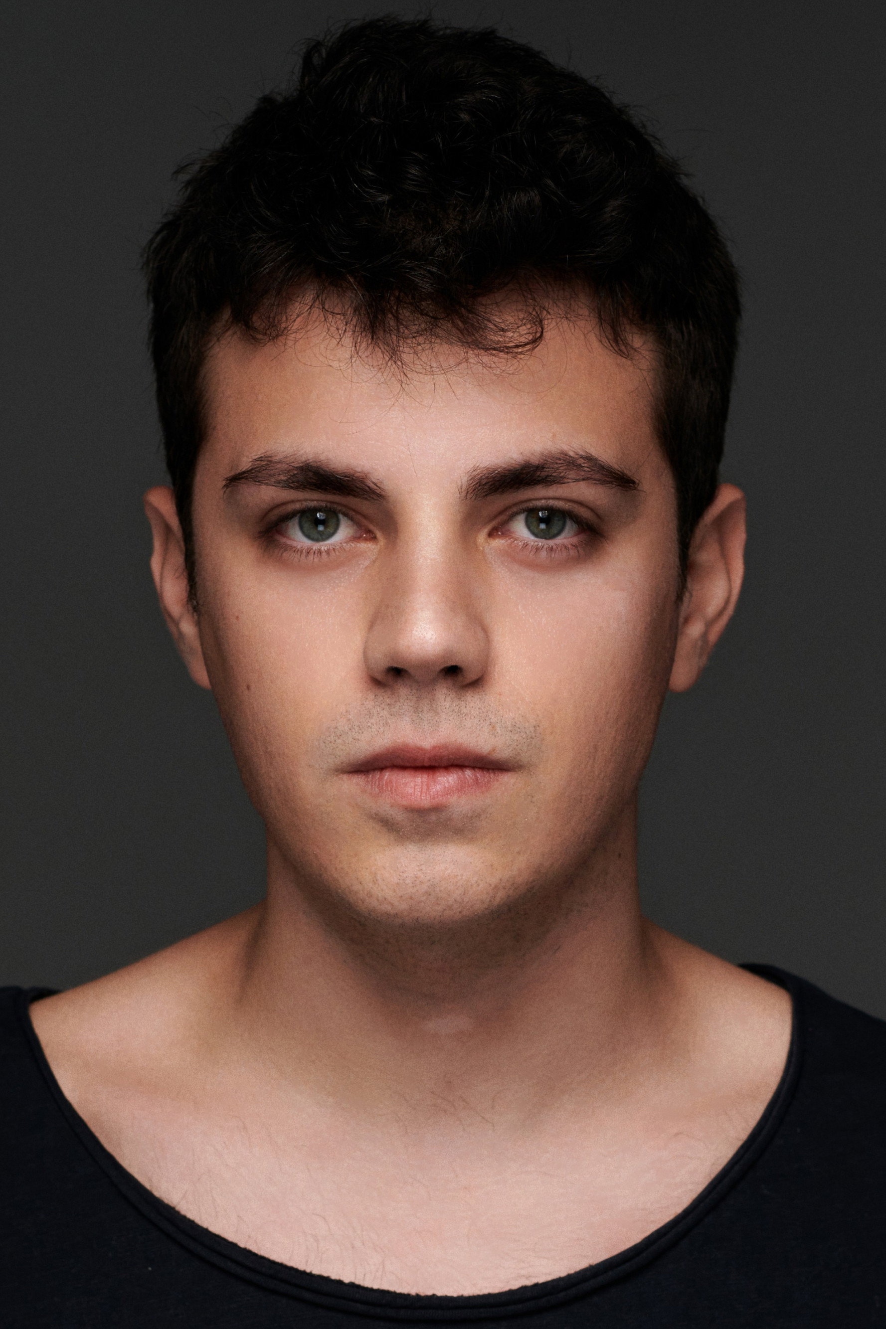Can Kızıltuğ as Osman Şimşek in Kuzey Yıldızı: İlk Aşk