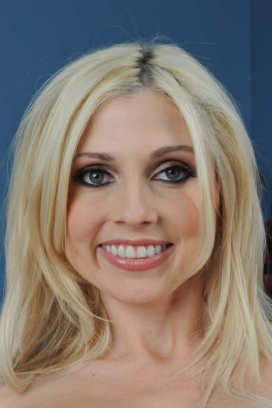 Christie Stevens as Lynn in Shark Babes