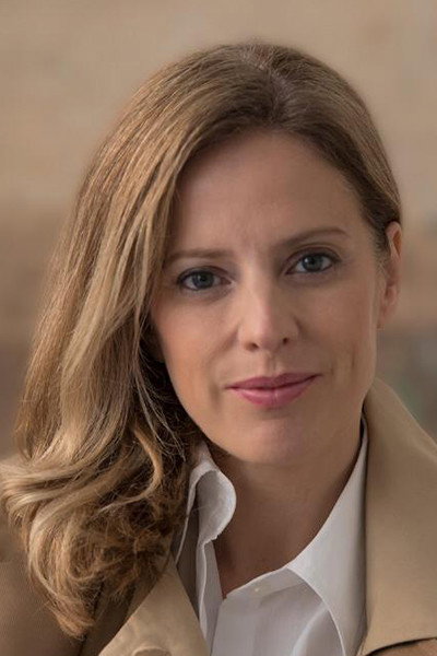 María Molins as Rosa Trenor in Vida privada