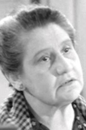Irene Seidner as Mrs. Lazlow in Wink of an Eye