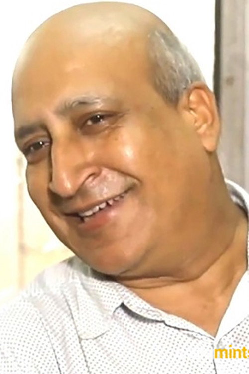 Gyan Prakash Sharma as Inder Mohan Sharma in Lucky