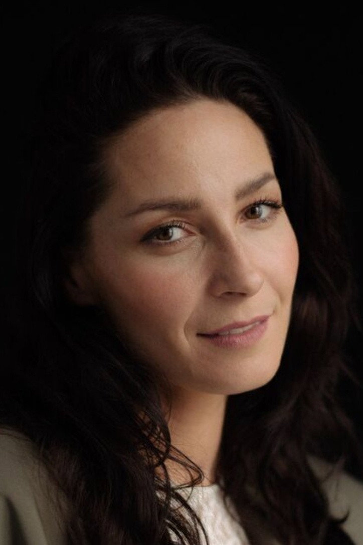 Magda Grąziowska as Melania in Embassy