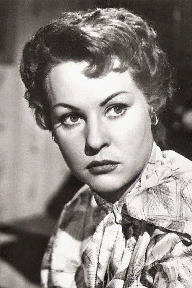 Gaby André as Elena in L'angelo del peccato
