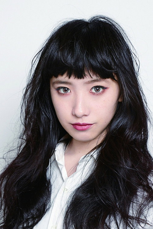 中田クルミ as Megumi in 1122: For a Happy Marriage