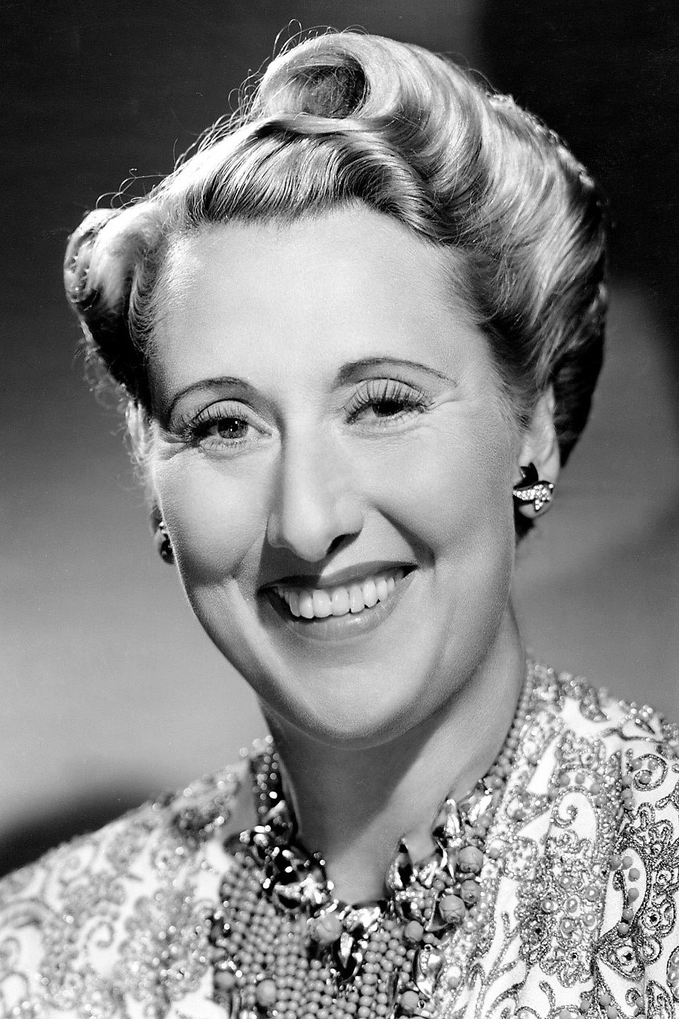 Charlotte Greenwood as Miz Agnes Tilbee in Glory