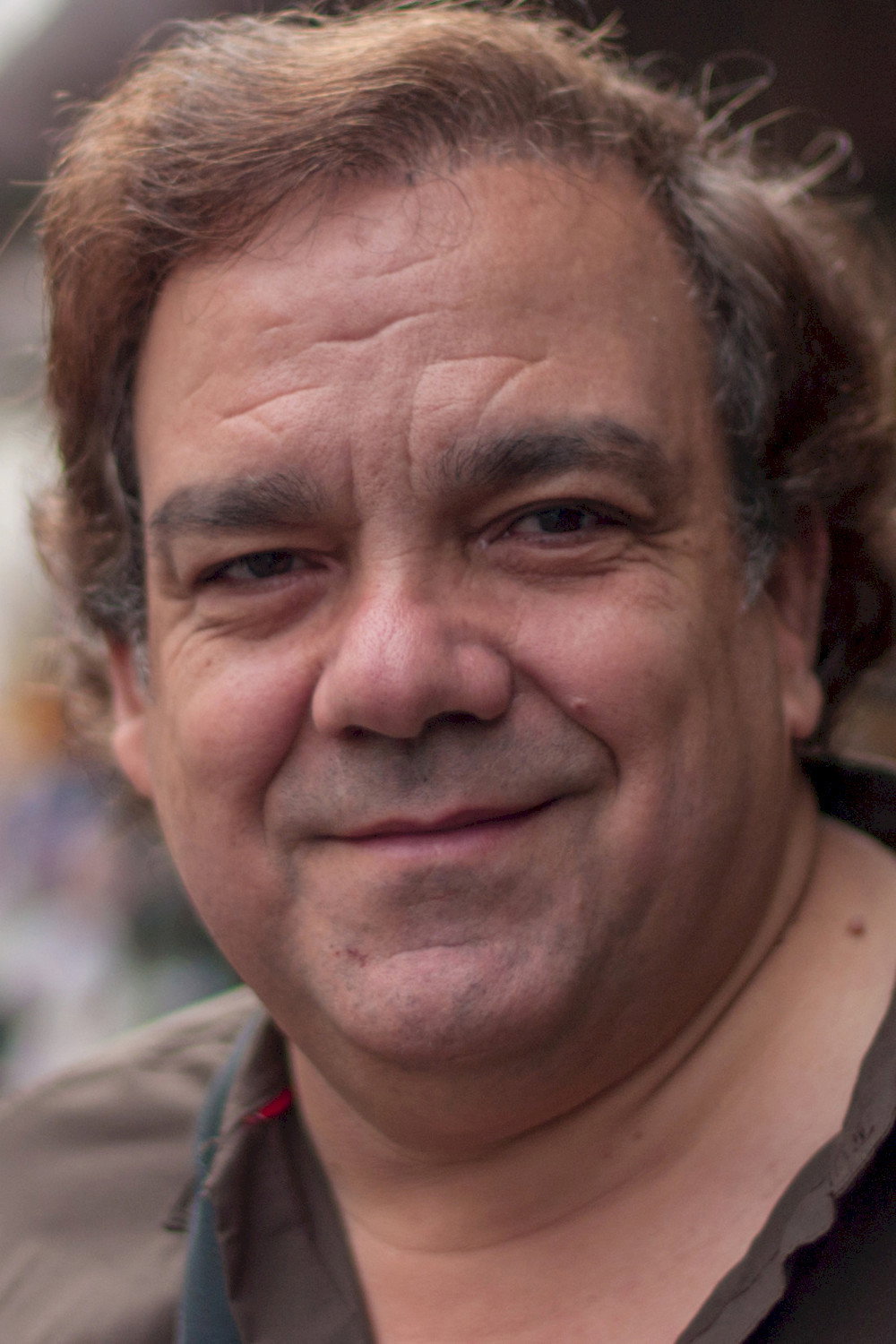Didier Bourdon as Cutiro / Tirocu in Serial Teachers 2