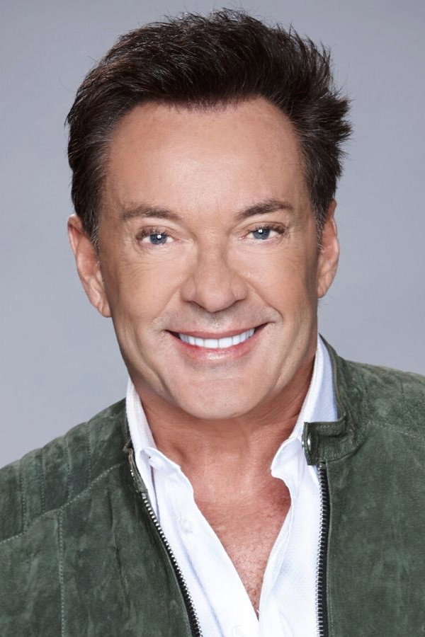 Gerard Joling as Team Captain in Oh, Wat een Jaar!