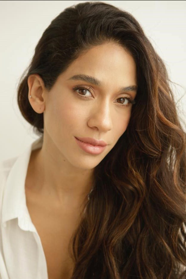 María del Rosario as Paulina in Dominique