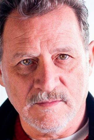 Rafael Calatayud as Gregorio in 9 meses