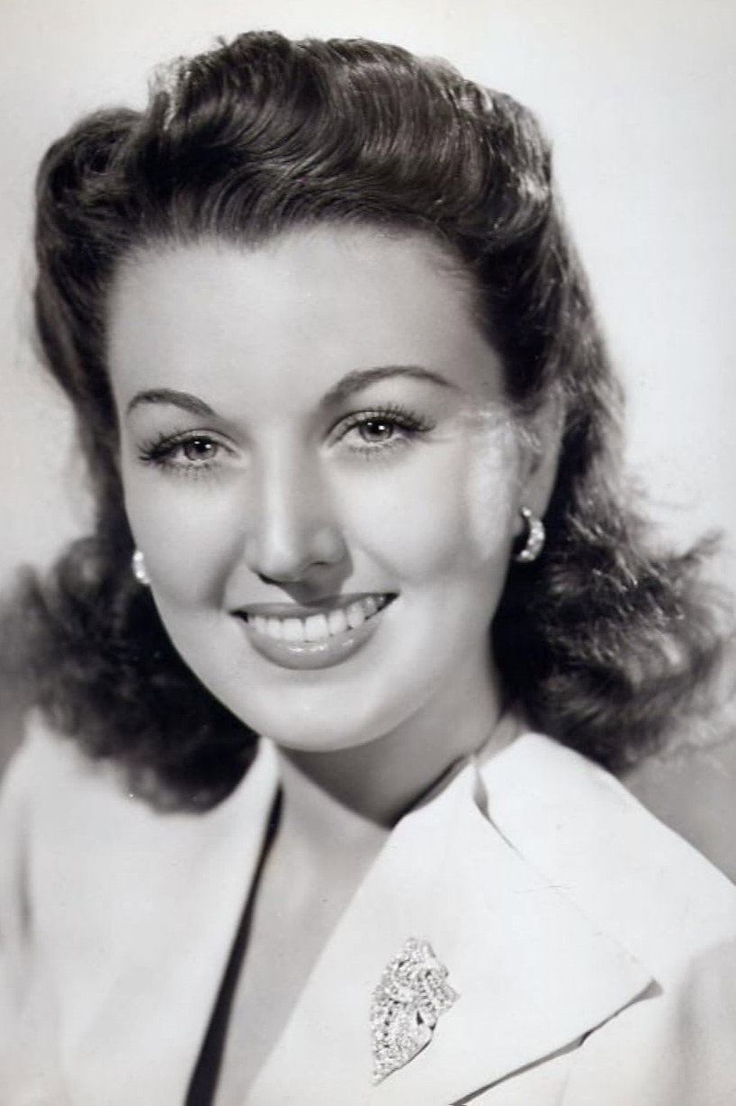 Ginny Simms as Vickie Peters in Disc Jockey