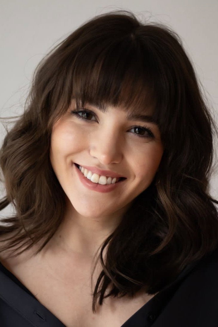 Aleyna Kandemir as Den in Rocky Road to Berlin