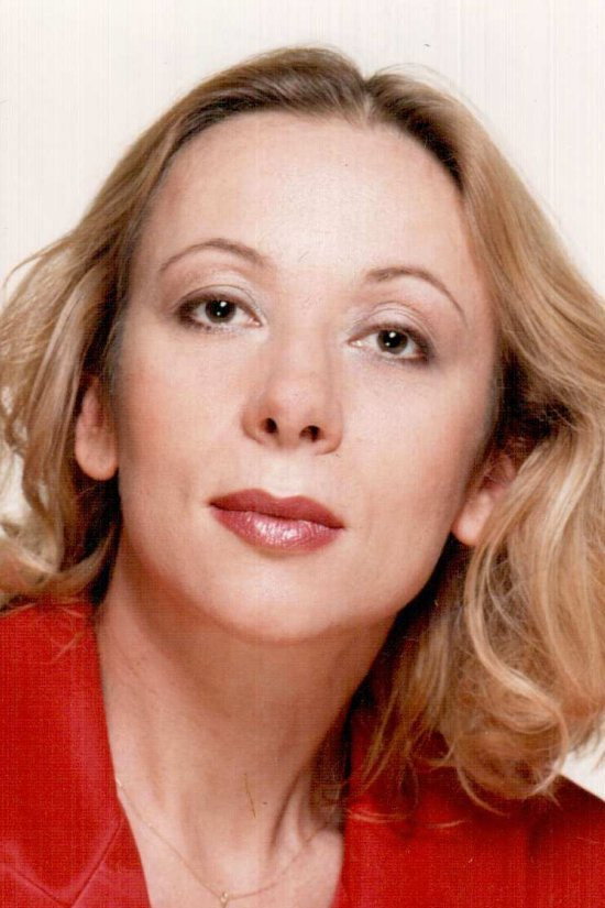 Оксана Мысина as поэтесса in The Admirer