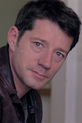 Christophe Reymond as Philippe, le père de Lucie in Break