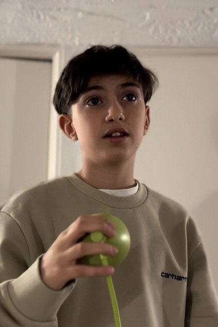 Aiden Sibony as Matteo in La Colonie de Vacances
