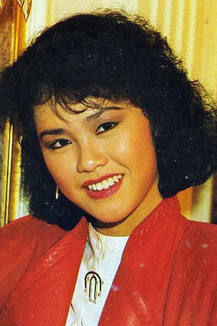 楊雪儀 as Wah Lei in Dream Lovers