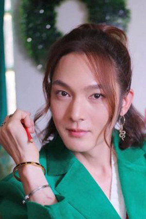 Jarupong Kluaymaingam as Prin in With Love