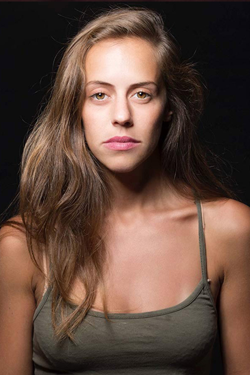 Yael Eitan as Maya in The Spy