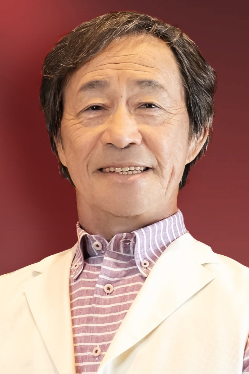 武田鉄矢 as Morio Namatame in Detective Zero