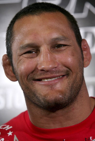 Dan Henderson as Beating Police Officer in Dragon Eyes