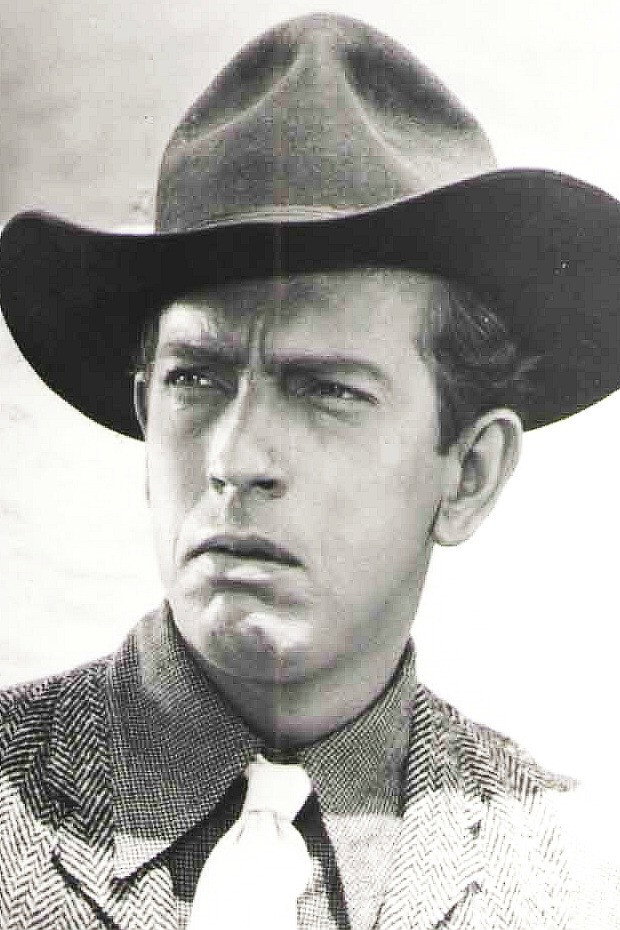 Buster Slaven as Bob Watson (as Brad Slaven) in Stage to Mesa City