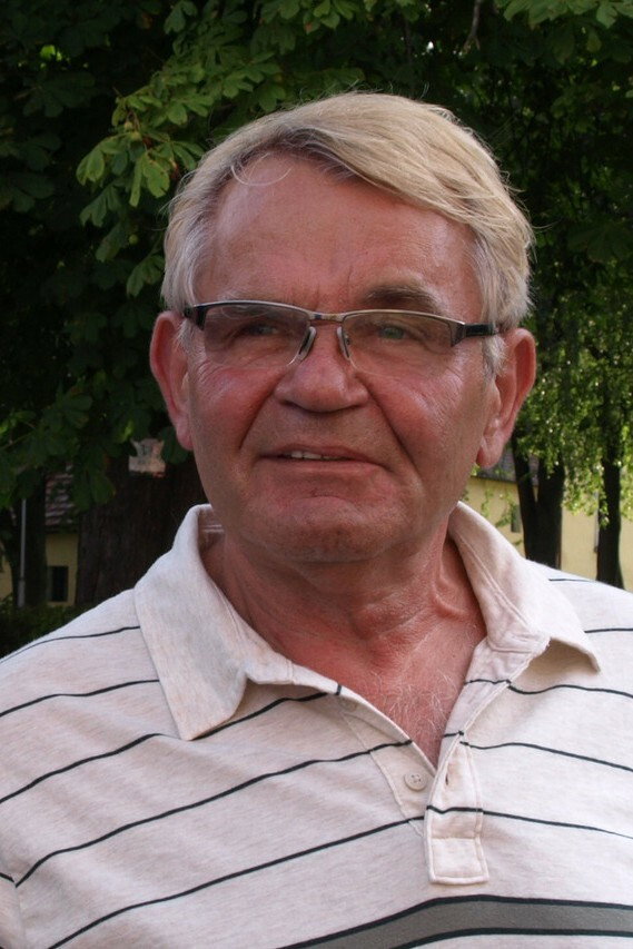 Jerzy Janeczek as Parkingowy Rysiek in The Mole