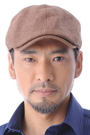 宮内敦士 as Ash Stahl (voice) in Metallic Rouge