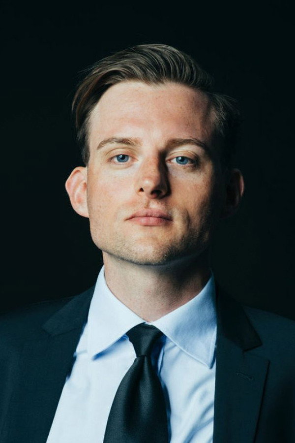 Alexander Finkenwirth as Stephan in Totale Stille