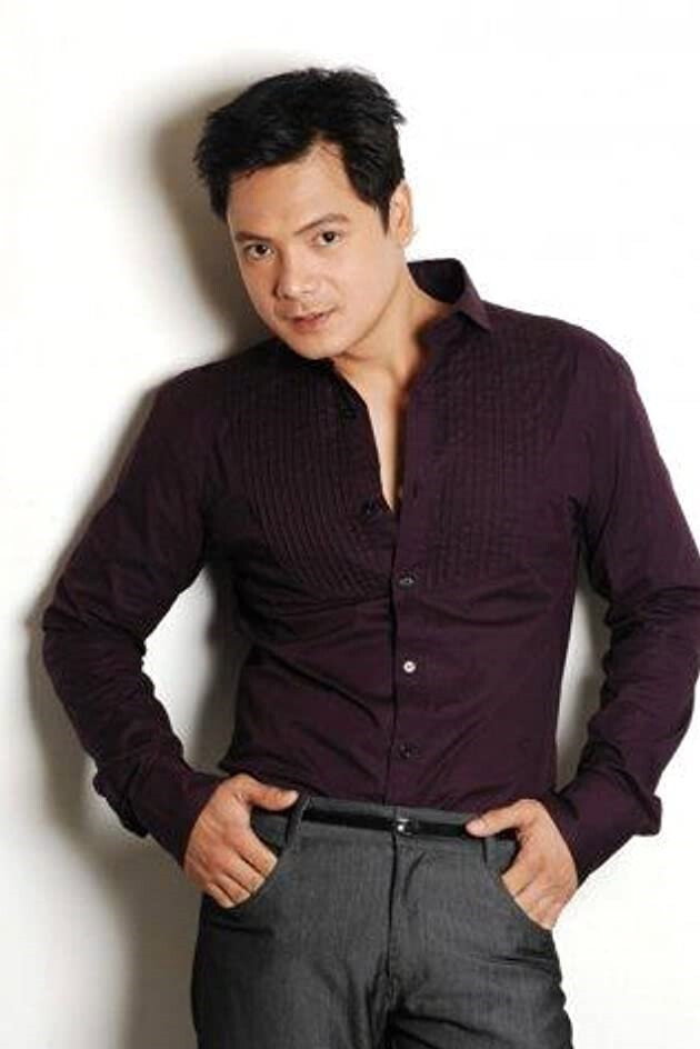 Leandro Baldemor as Omar Estanislao in Impostora