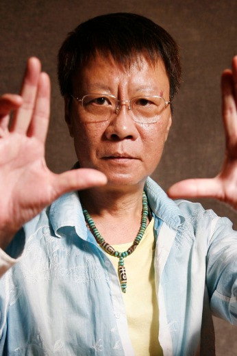 黃岳泰 as Lao Wu in Born Wild