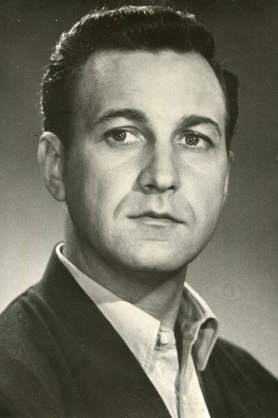 Лев Поляков as Pyotr Sizov / Paul Kraus in How Do I Call You Now?..