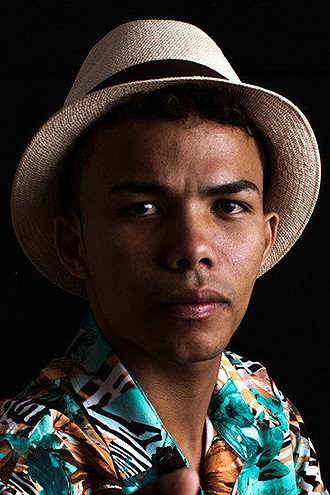 Mestre Anderson as Self in Cafi