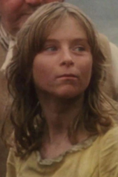 Louise Cooper as Belle Carter in Black Jack