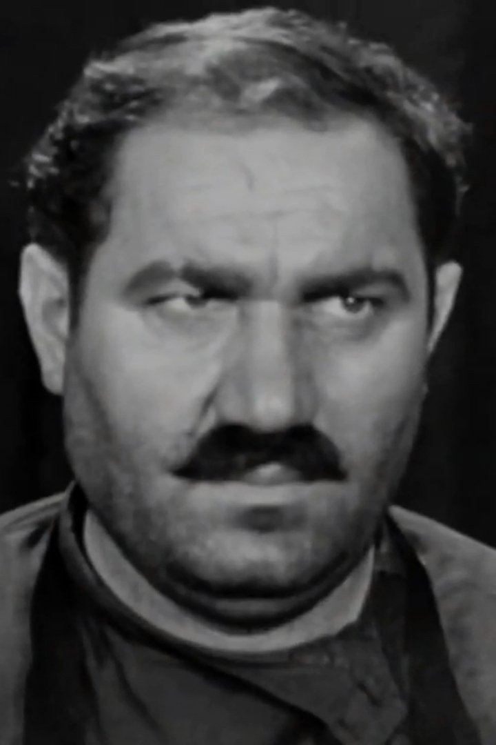 ზურაბ ლაფერაძე as Giorgi in Young One From Sabudara