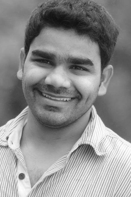 Venu Tillu as Bujji in Maaya