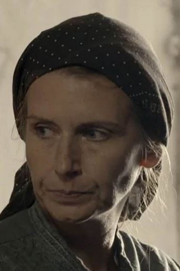 Laura Kovalová as Eva in Memento