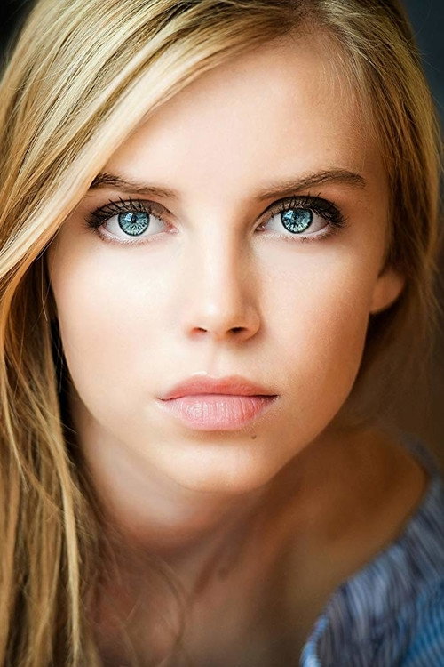Paige Neuenschwander as Madeline in Five Feet