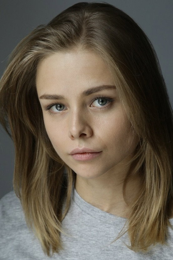 Анастасия Акатова as Yana in The Ferrywoman. Valley of Dreams