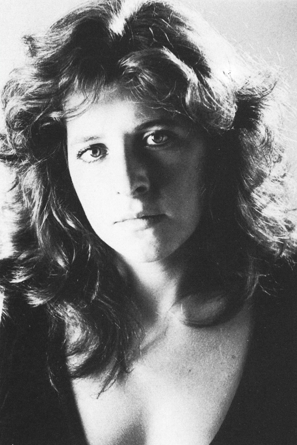 Maria Amato as Antonella Arcuri in Vite perdute