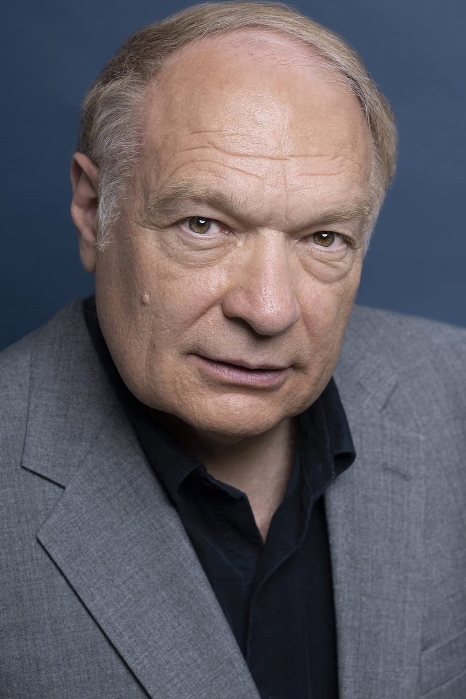 Gary Ray as Hank Forman in Biohazardous