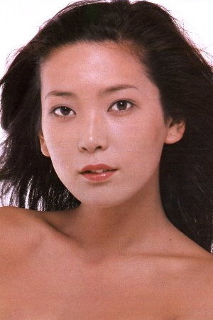 安西エリ as Yae in Waka-goke Ama: Uzuku