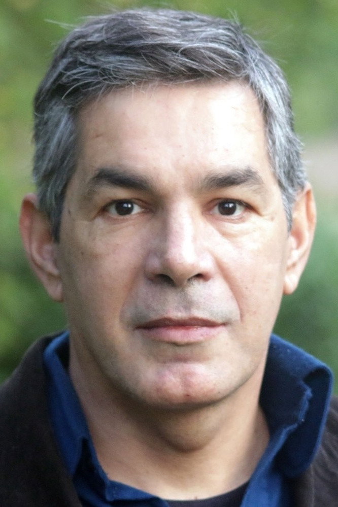 Afonso Melo as Miguel in Villa Mauresque