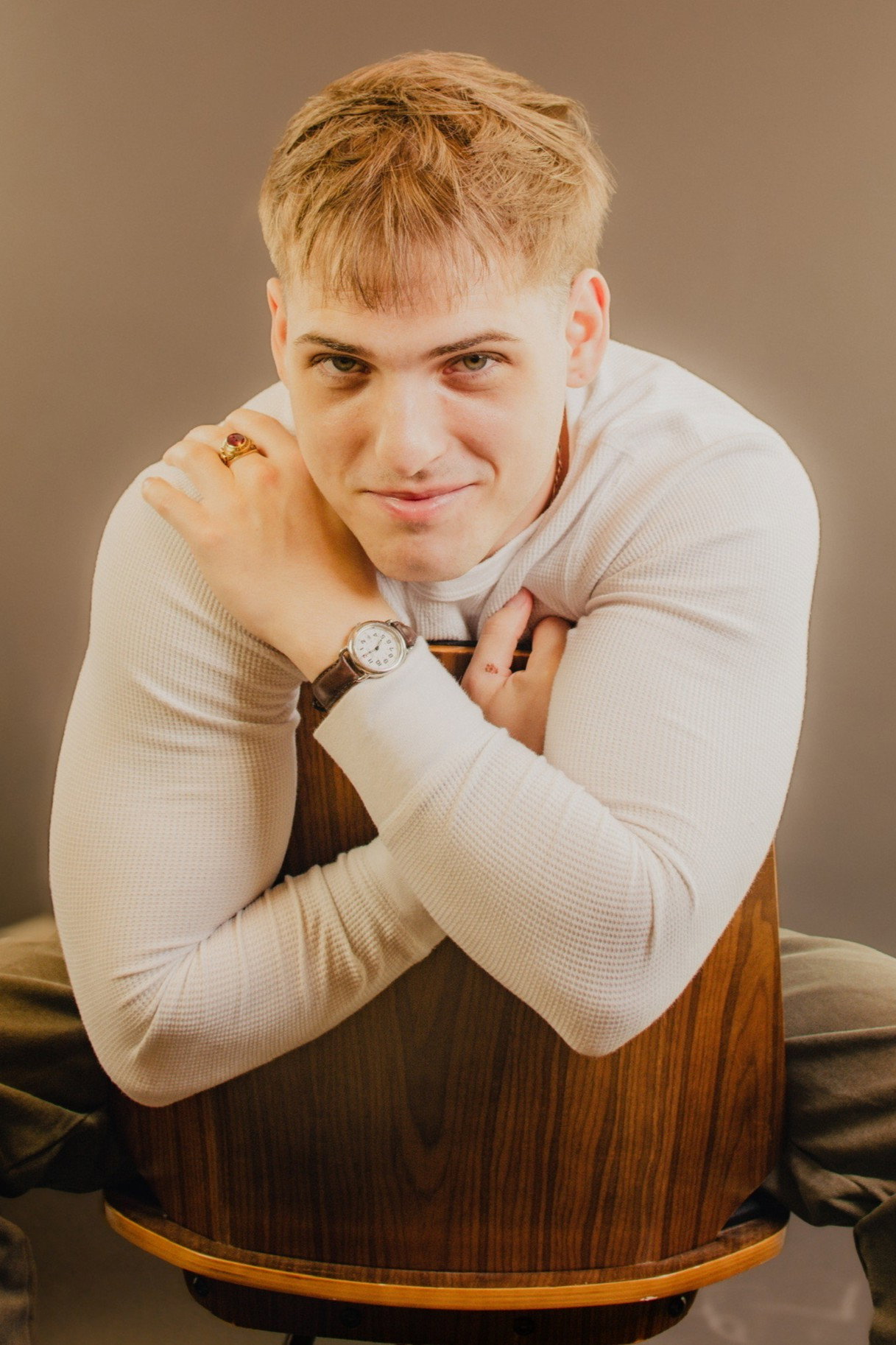 Hayden Daniel Cox as Earnest Sweetgrass in Going Dark with Earnest Sweetgrass: Or A Comprehensive Guide on How to Die
