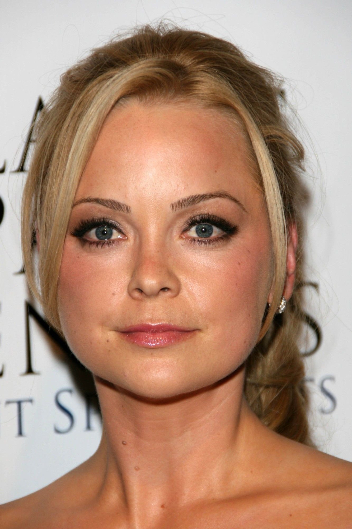Marisa Coughlan as Jenny McIntyre in Side Order of Life