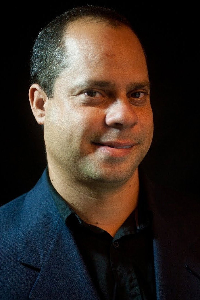 Guilherme Guaral as Geraldo in The Other End