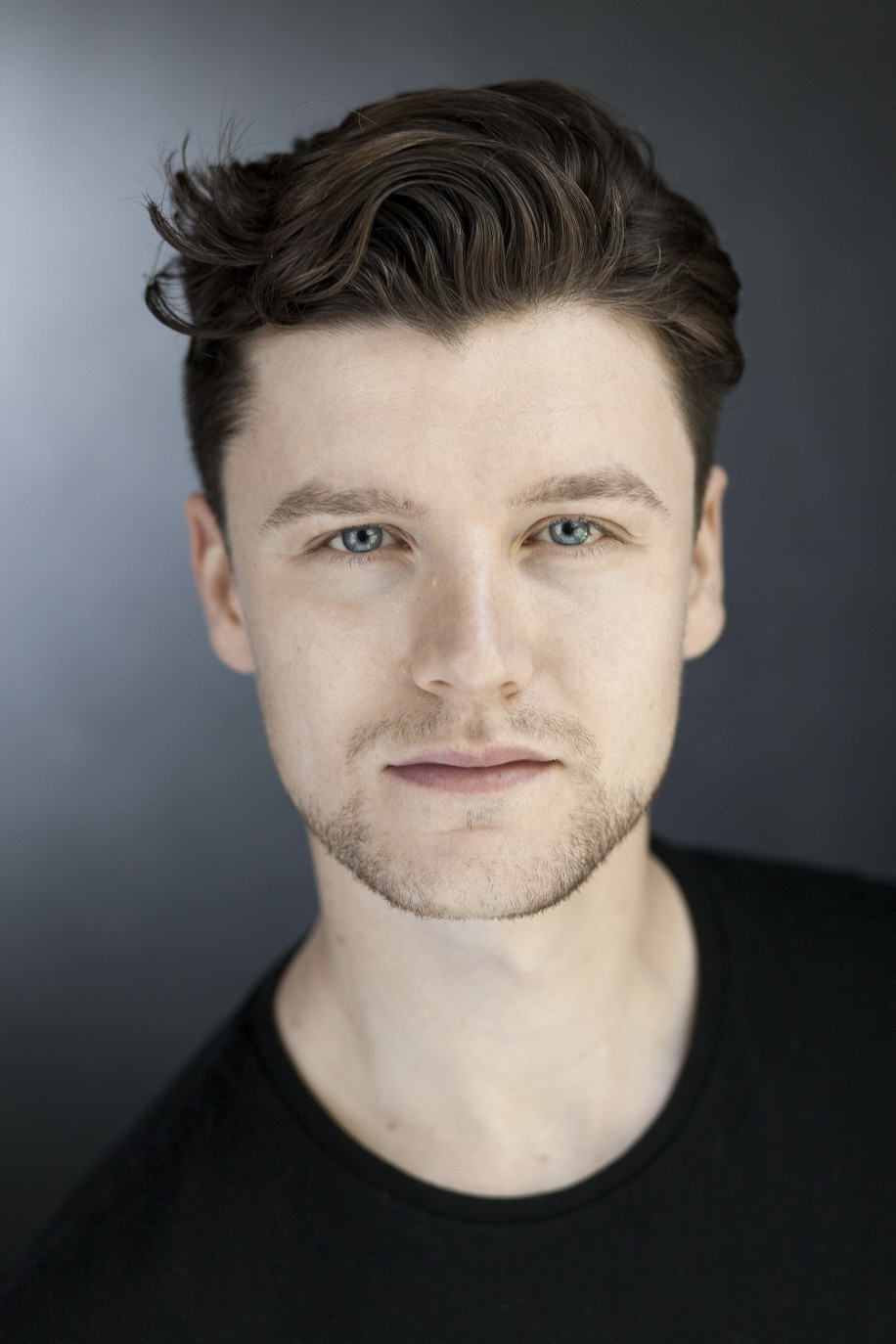 Hector Moss as Erin in Erin