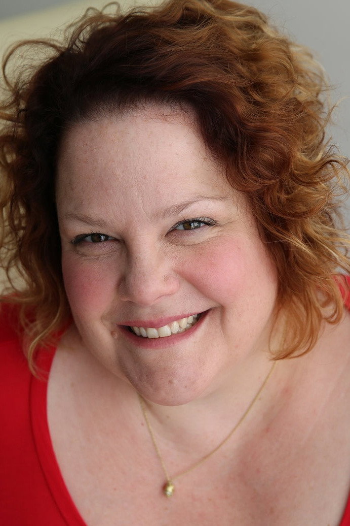 Emily Spivey as Jenny in Wine Country