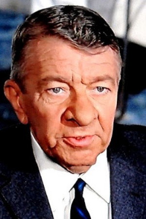 Robert Dalban as Patouilloux, le maire de Jaligny in Idiot in Paris